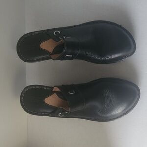 Born Black Leather Corii Clogs Mules Size 9
